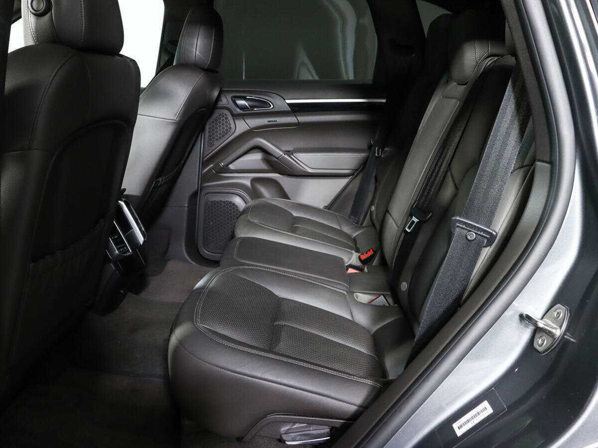 Porsche Cayenne 2017 года с пробегом. Фото: #7