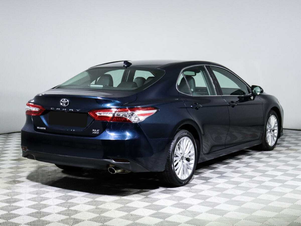 Toyota Camry 2020 года с пробегом. Фото: #3