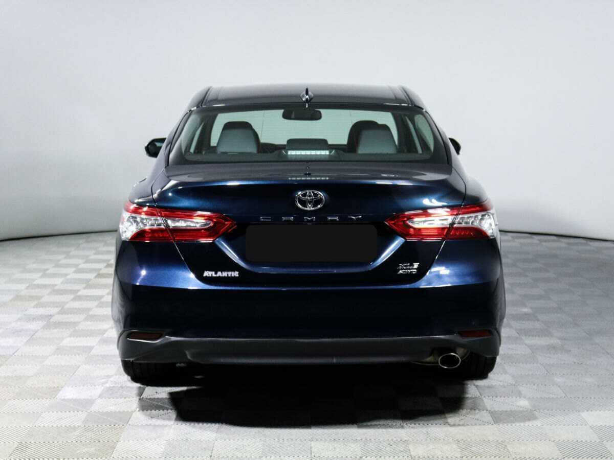 Toyota Camry 2020 года с пробегом. Фото: #4