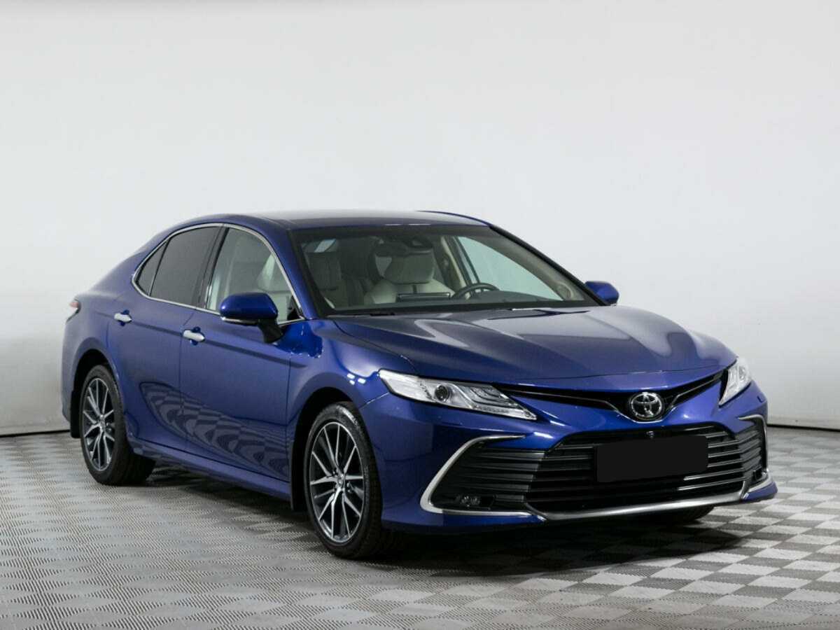 Toyota Camry 2021 года с пробегом. Фото: #2