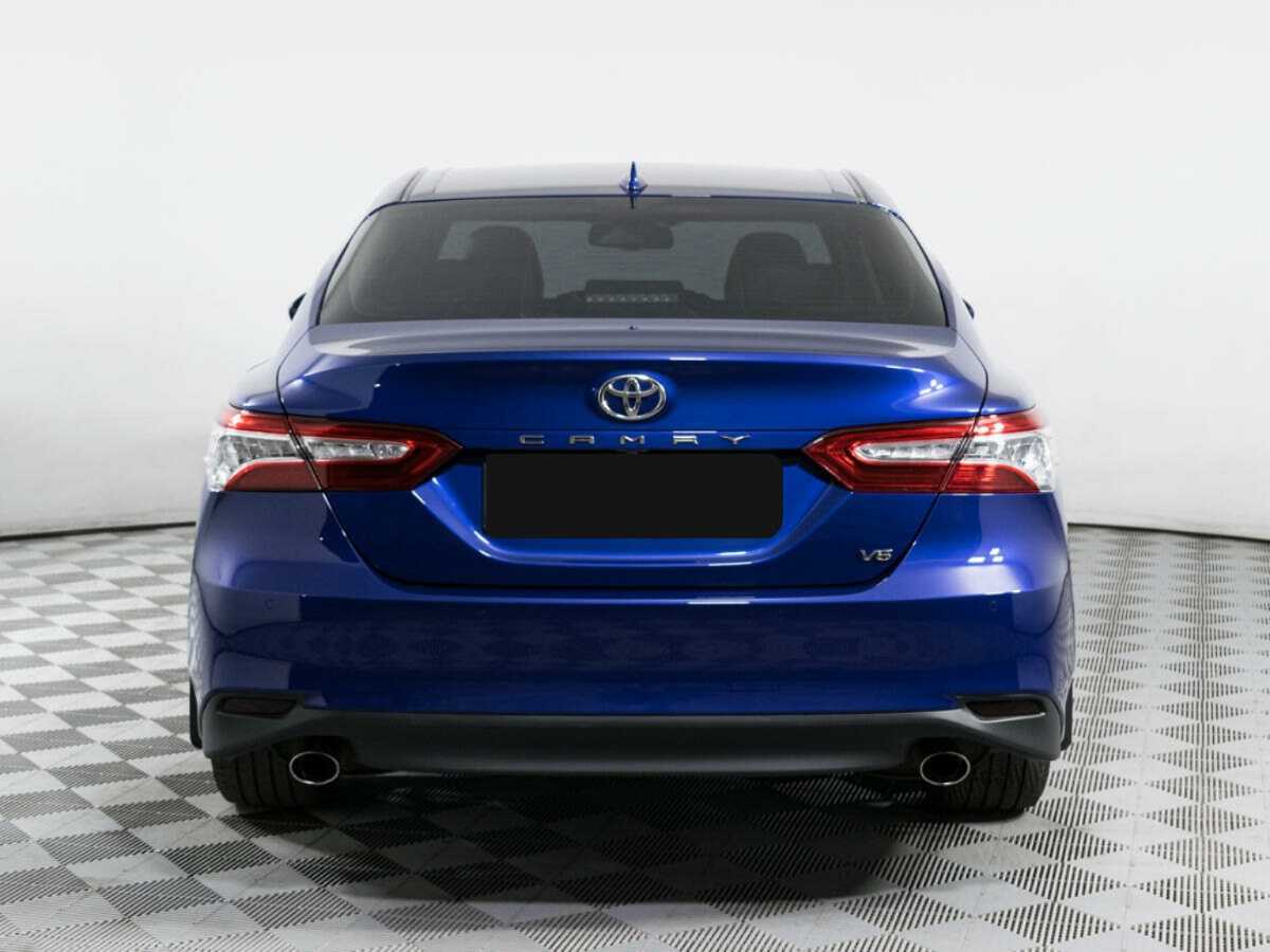Toyota Camry 2021 года с пробегом. Фото: #3