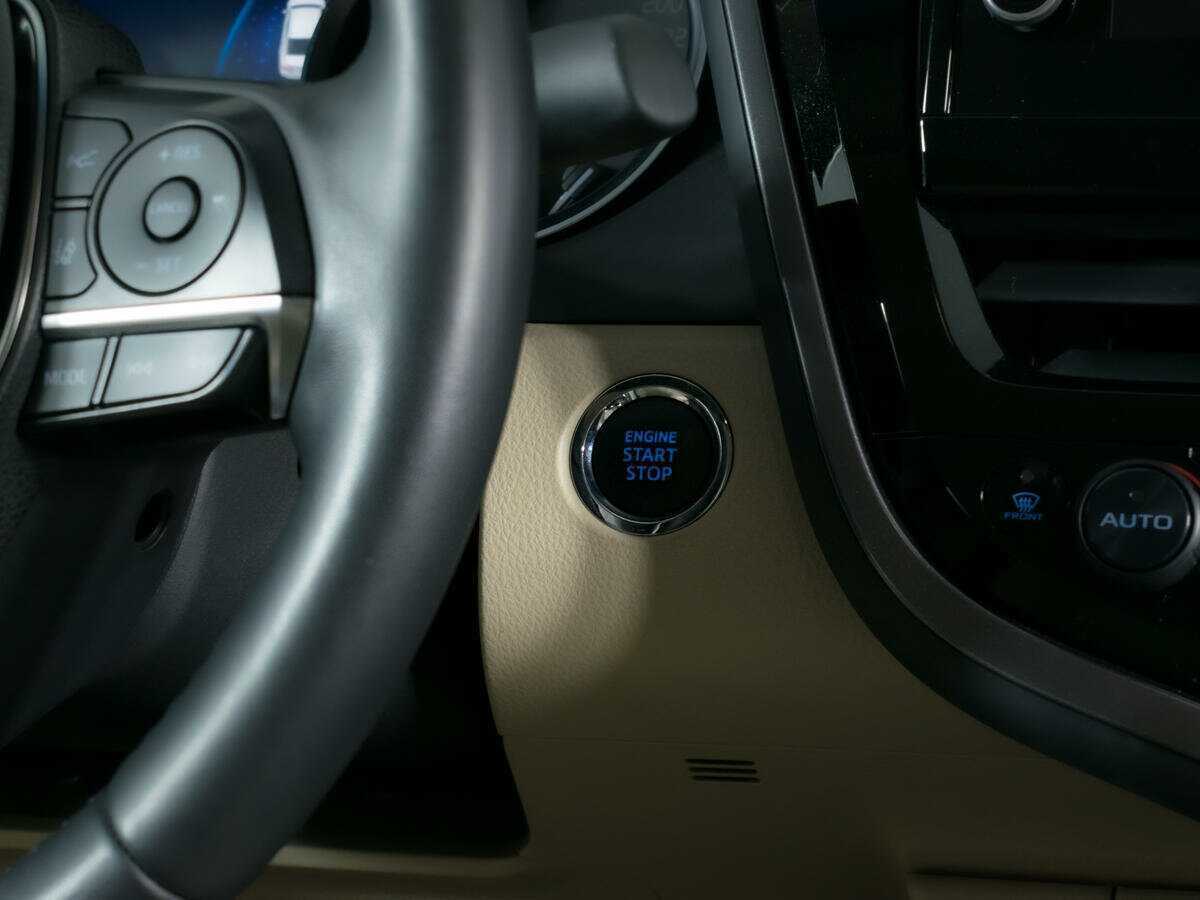 Toyota Camry 2021 года с пробегом. Фото: #17