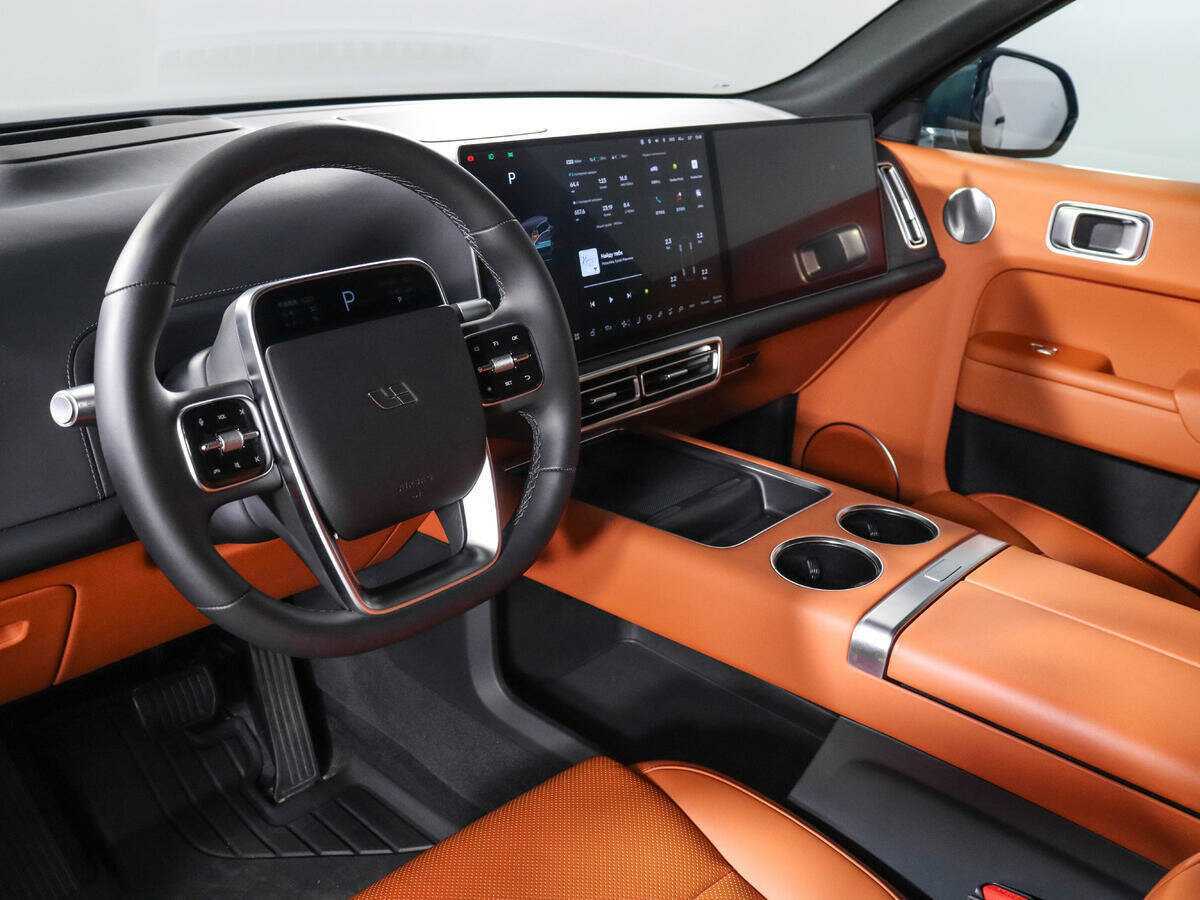 LiXiang L9 2023 года с пробегом. Фото: #12