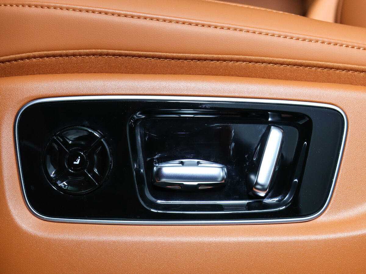 LiXiang L9 2023 года с пробегом. Фото: #15