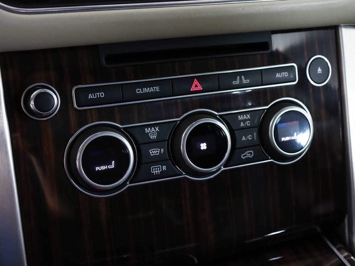 Land Rover Range Rover 2016 года с пробегом. Фото: #30