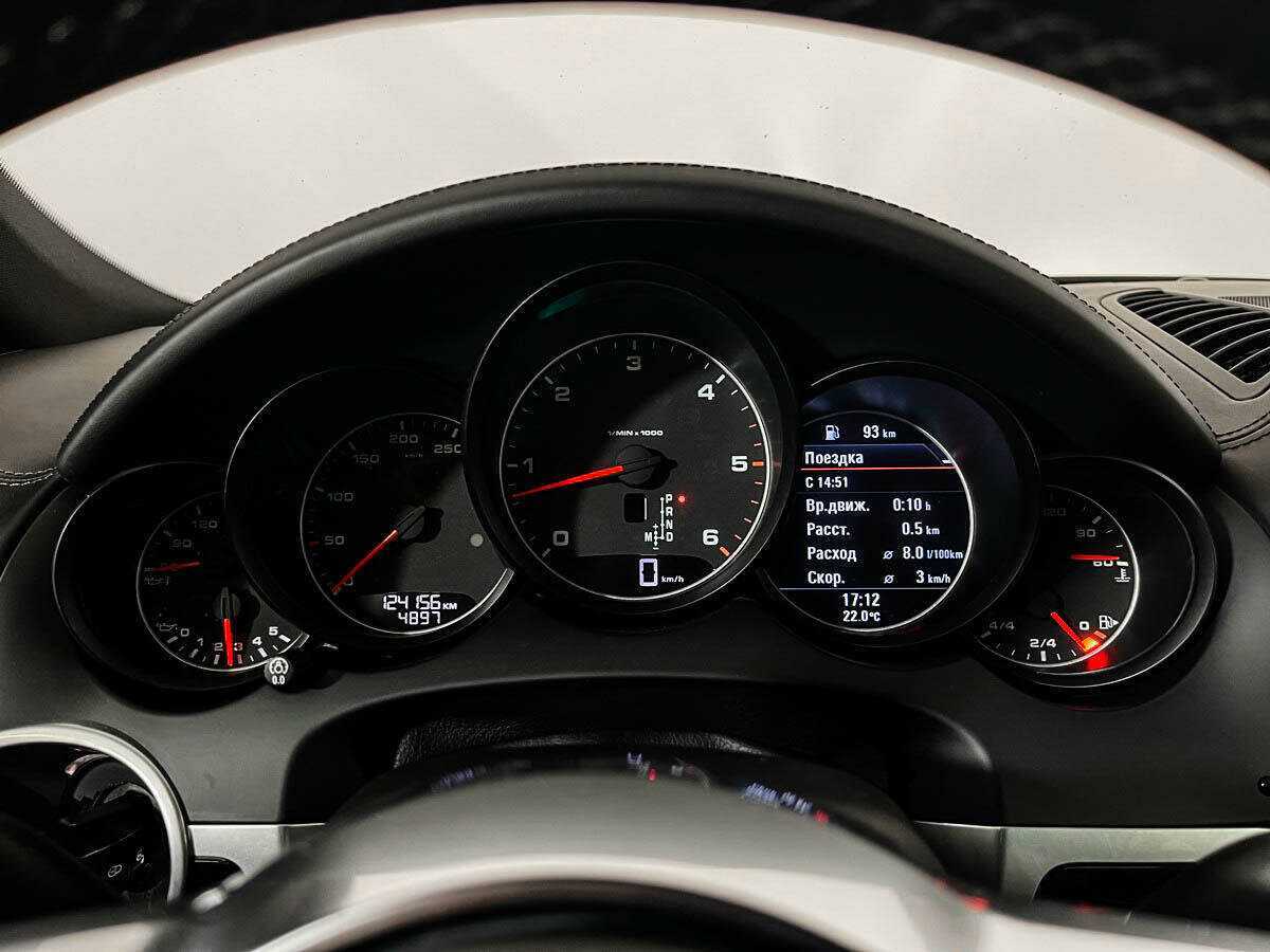 Porsche Cayenne 2015 года с пробегом. Фото: #10