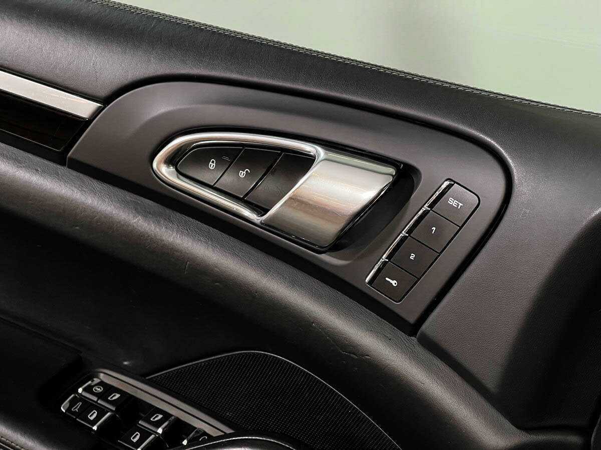 Porsche Cayenne 2015 года с пробегом. Фото: #15