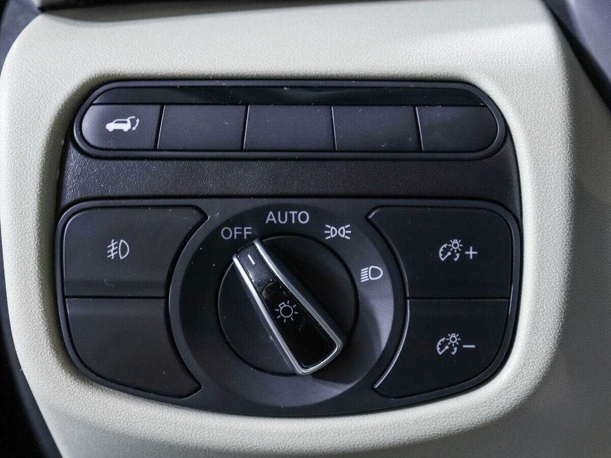 Infiniti QX50 2018 года с пробегом. Фото: #15