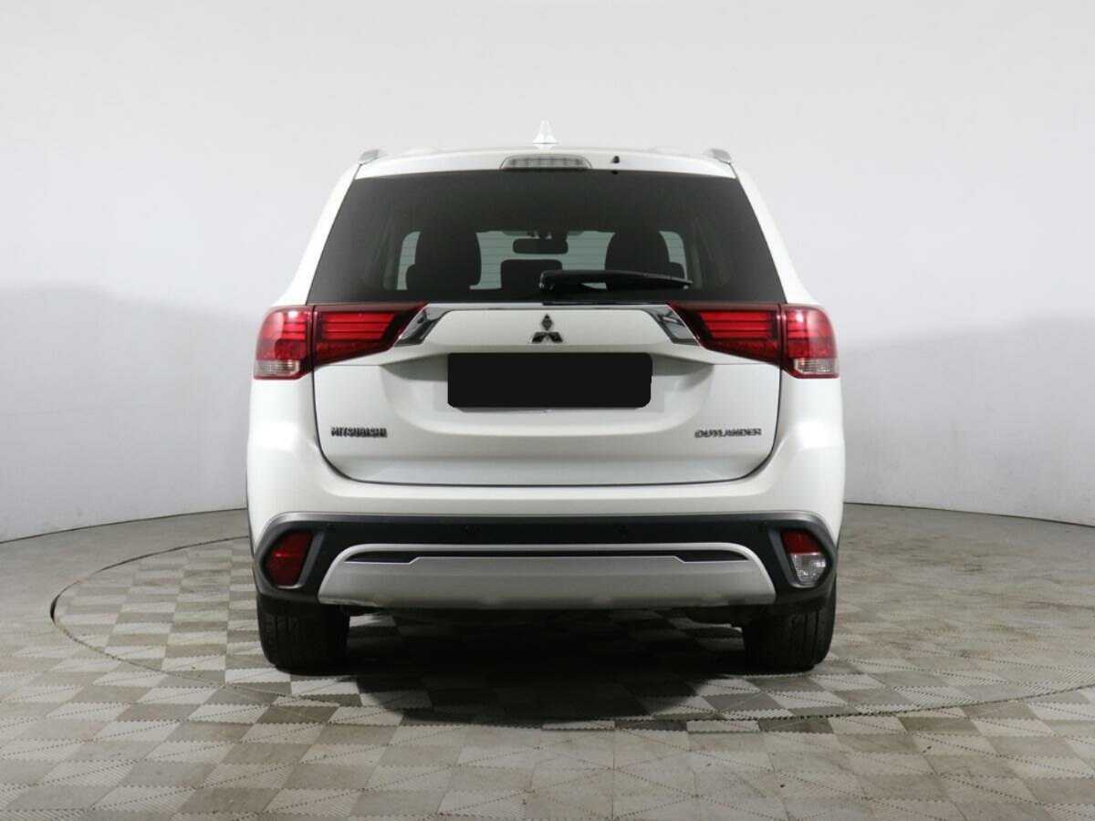 Mitsubishi Outlander 2019 года с пробегом. Фото: #5