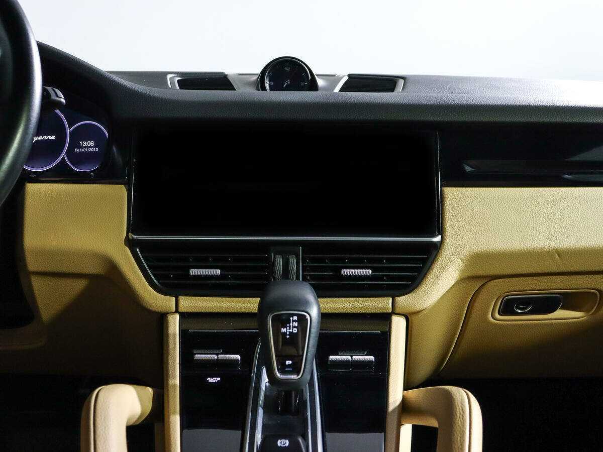 Porsche Cayenne 2018 года с пробегом. Фото: #11