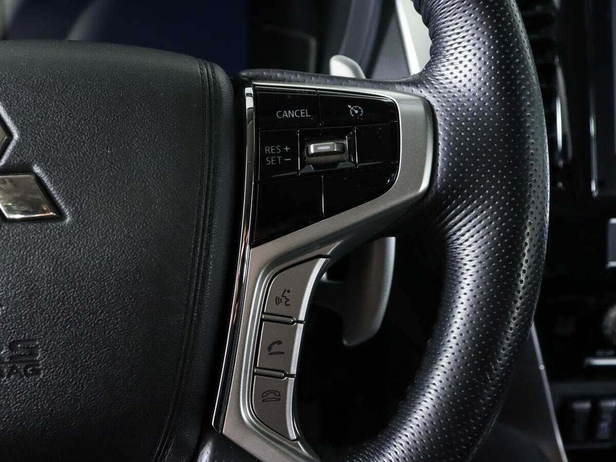 Mitsubishi Pajero Sport 2021 года с пробегом. Фото: #16