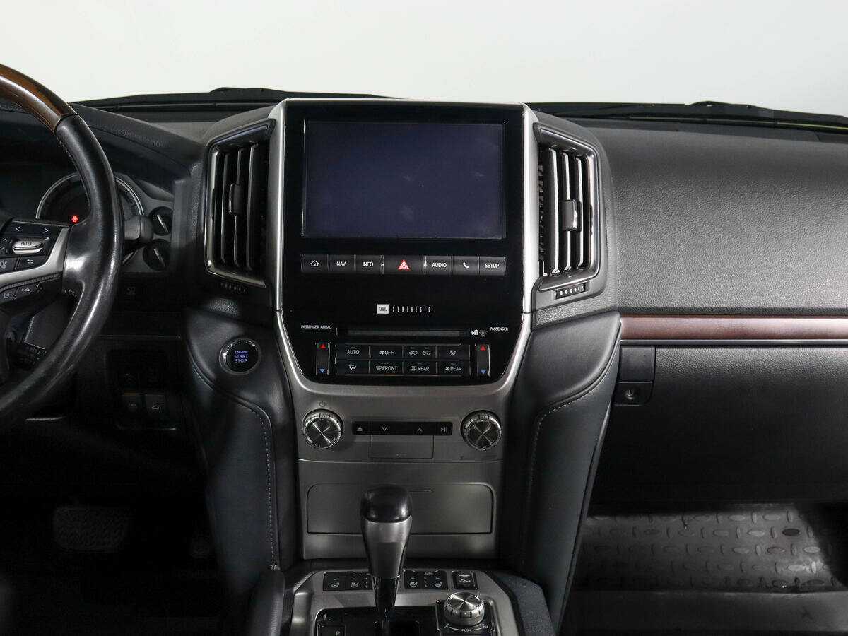 Toyota Land Cruiser 2019 года с пробегом. Фото: #10