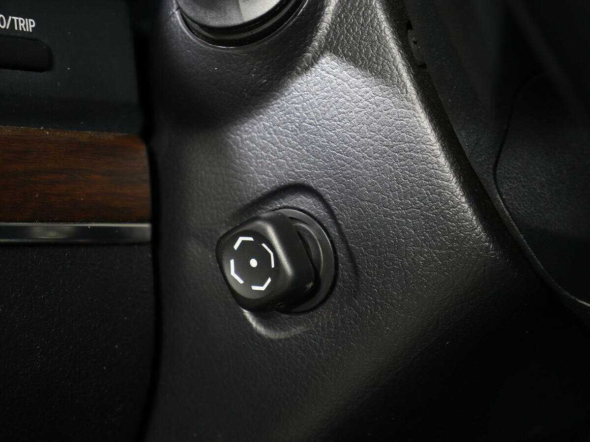 Toyota Land Cruiser 2019 года с пробегом. Фото: #13