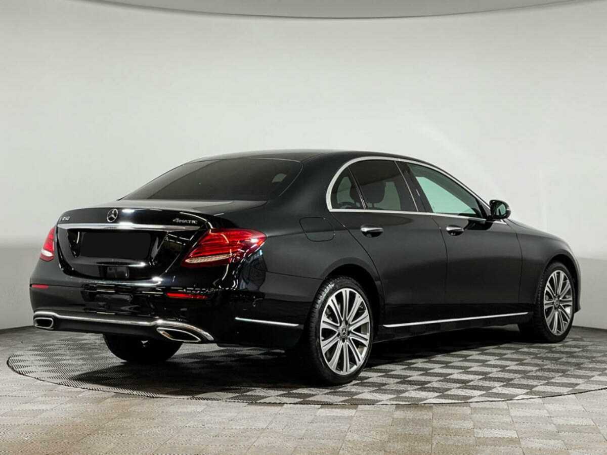 Mercedes-Benz E-Класс 2018 года с пробегом. Фото: #4