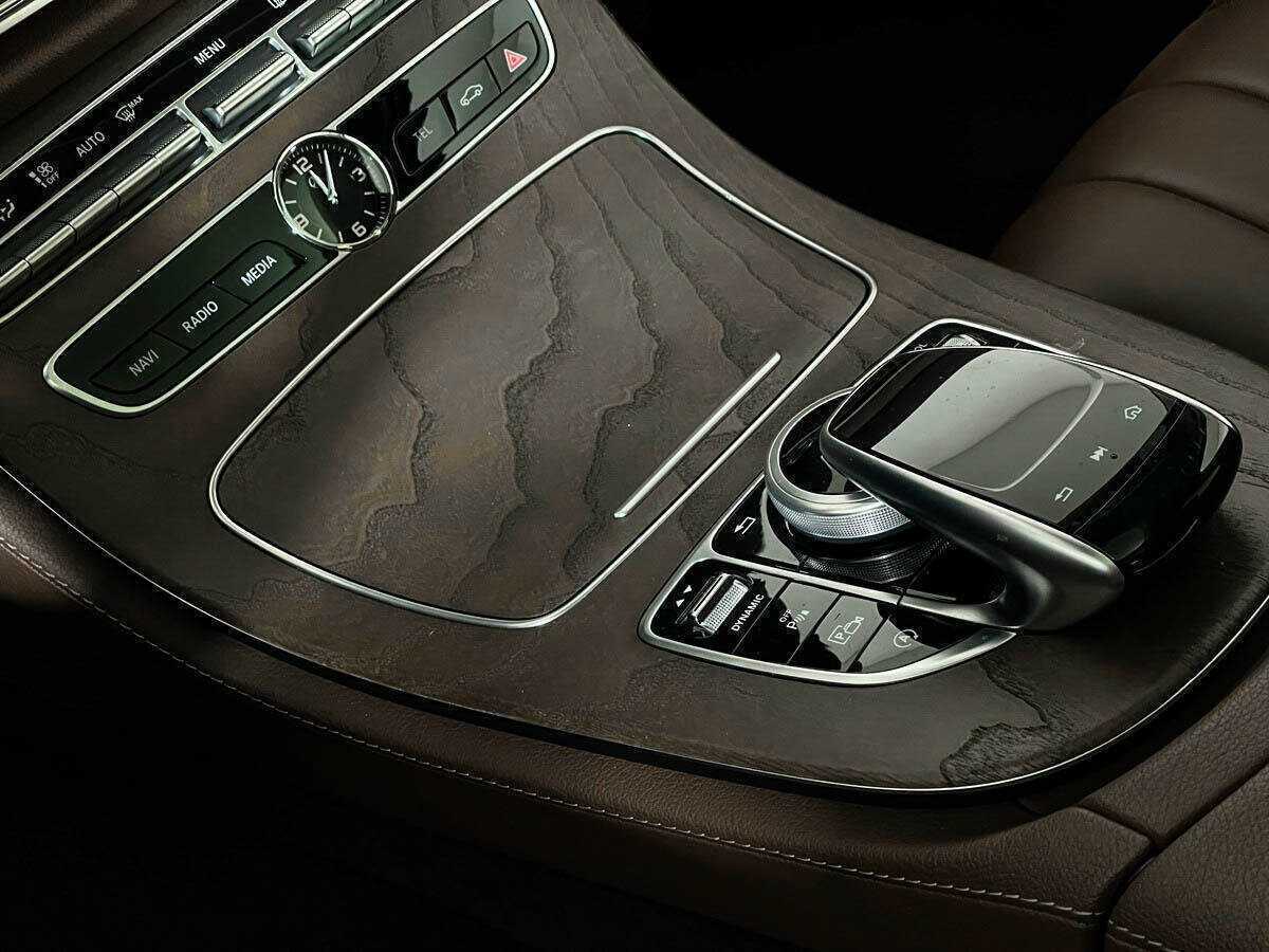 Mercedes-Benz E-Класс 2018 года с пробегом. Фото: #15