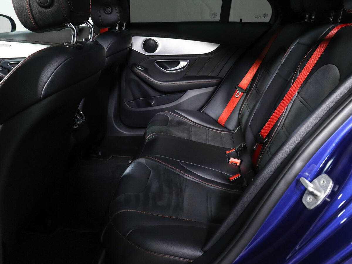 Mercedes-Benz C-Класс AMG 2016 года с пробегом. Фото: #9