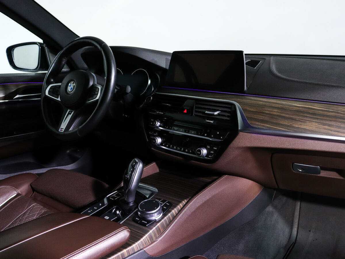 BMW 6 серии 2018 года с пробегом. Фото: #8