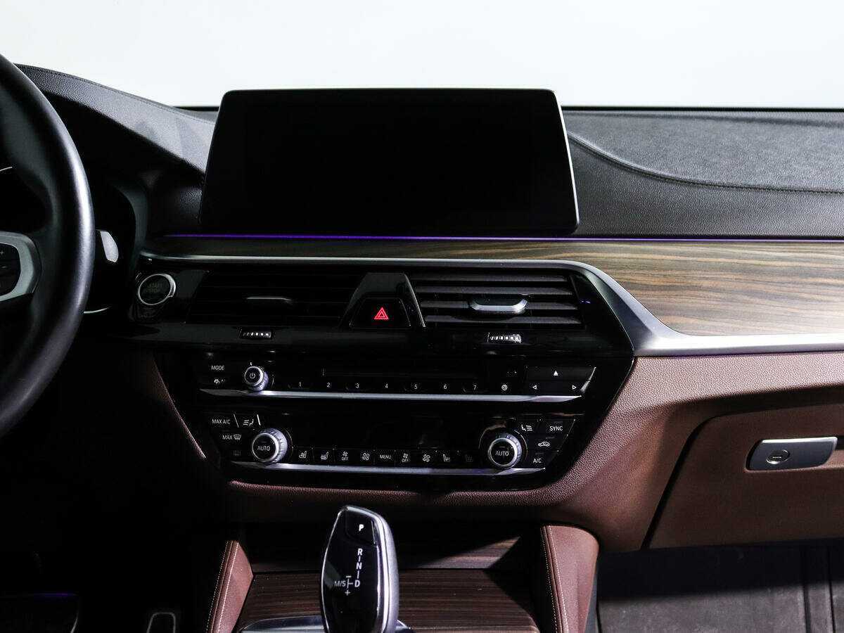 BMW 6 серии 2018 года с пробегом. Фото: #12