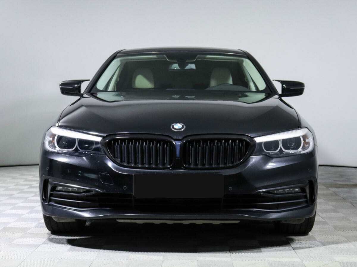 BMW 5 серии 2019 года с пробегом. Фото: #1