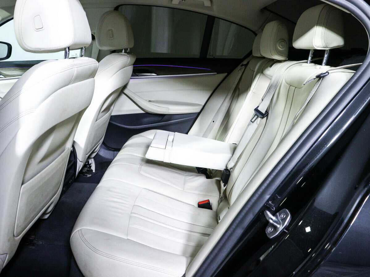 BMW 5 серии 2019 года с пробегом. Фото: #7