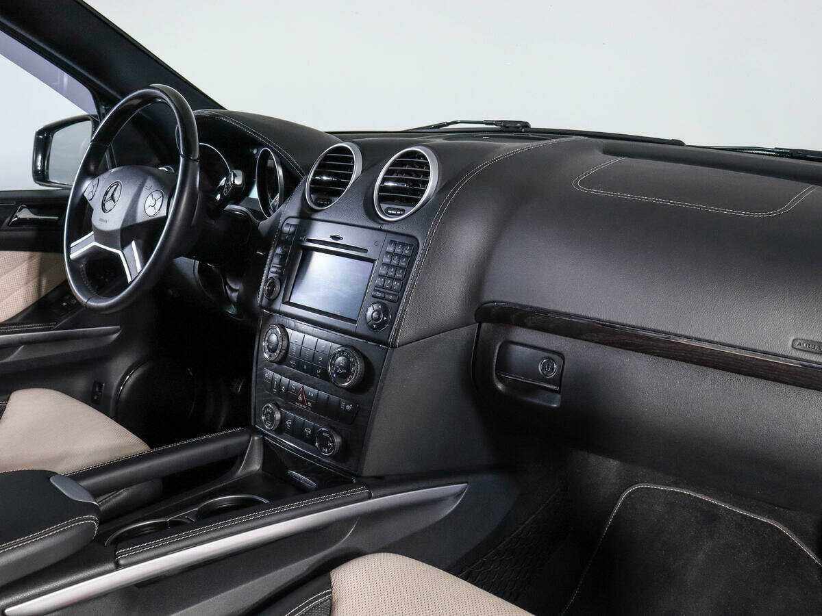 Mercedes-Benz GL-Класс 2012 года с пробегом. Фото: #8