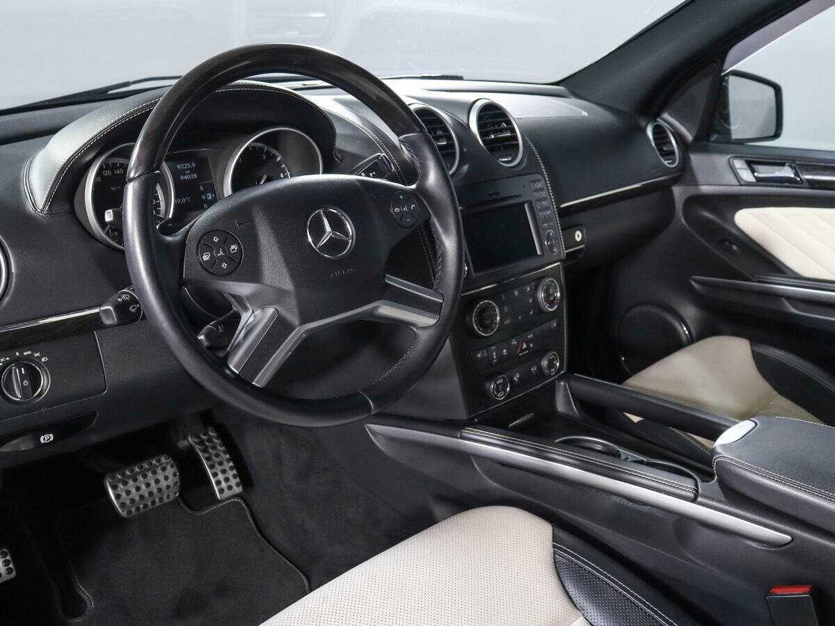 Mercedes-Benz GL-Класс 2012 года с пробегом. Фото: #9