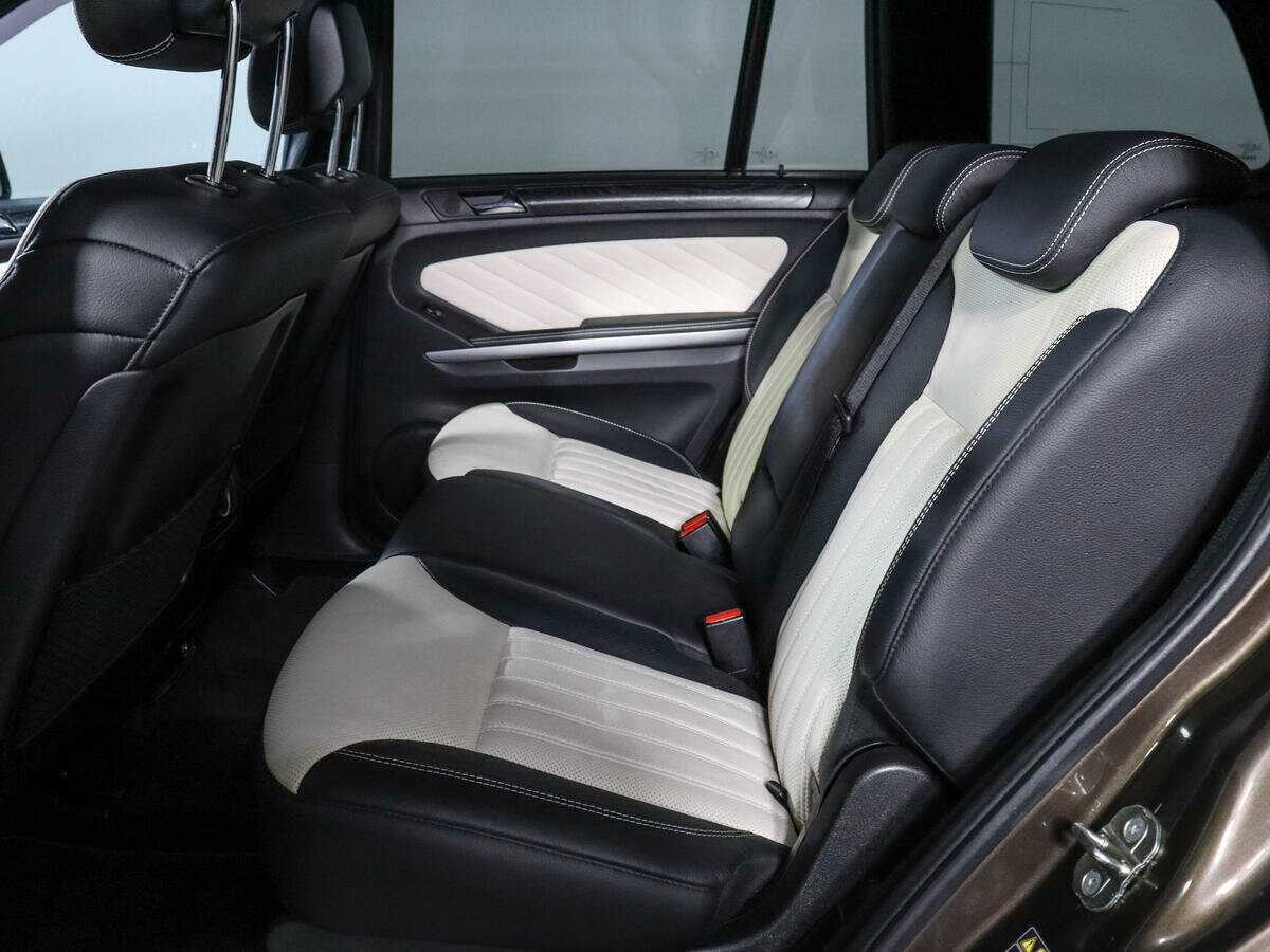 Mercedes-Benz GL-Класс 2012 года с пробегом. Фото: #13