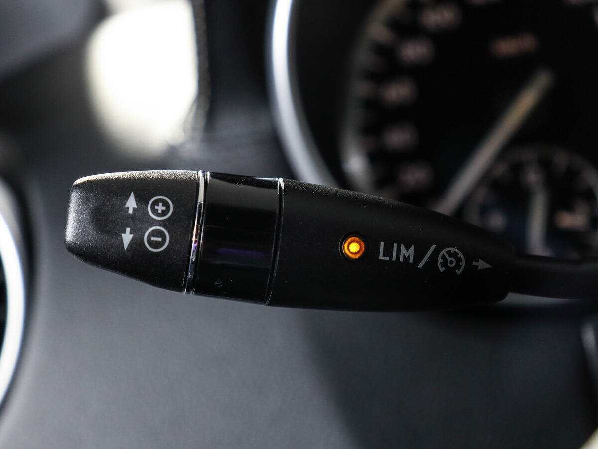 Mercedes-Benz GL-Класс 2012 года с пробегом. Фото: #18