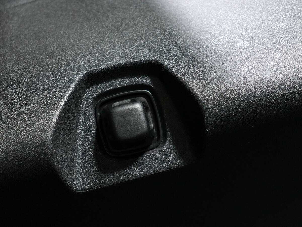 Volkswagen Touareg 2019 года с пробегом. Фото: #12