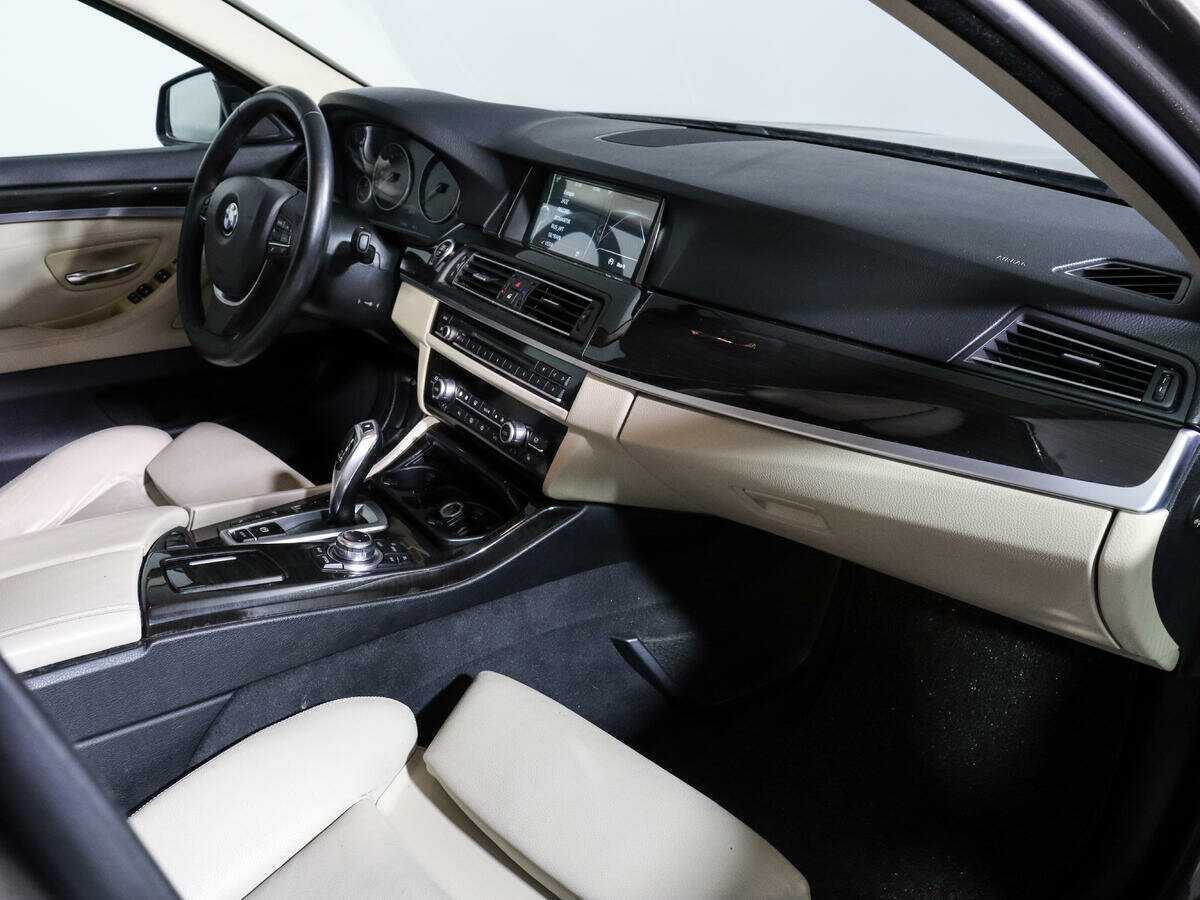 BMW 5 серии 2012 года с пробегом. Фото: #8