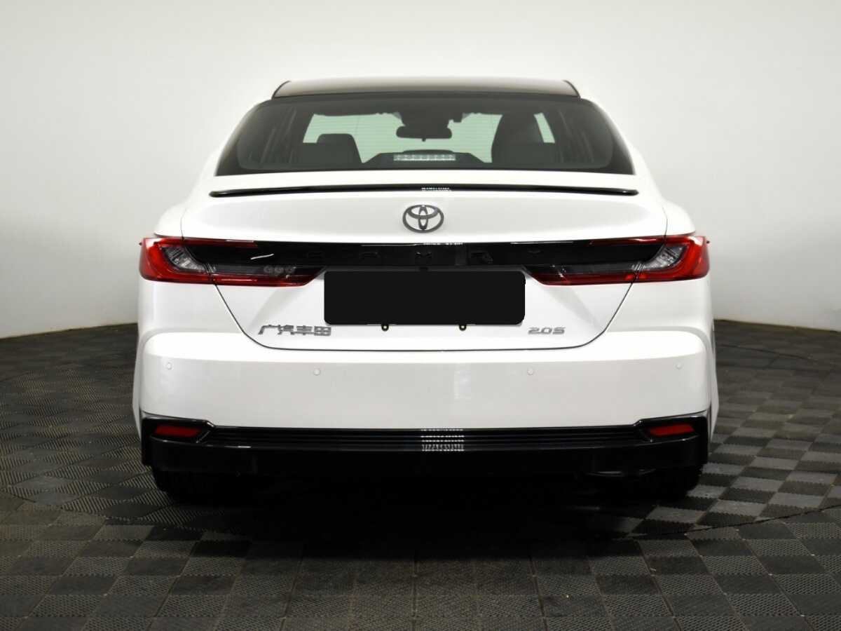 Toyota Camry 2024 года с пробегом. Фото: #4