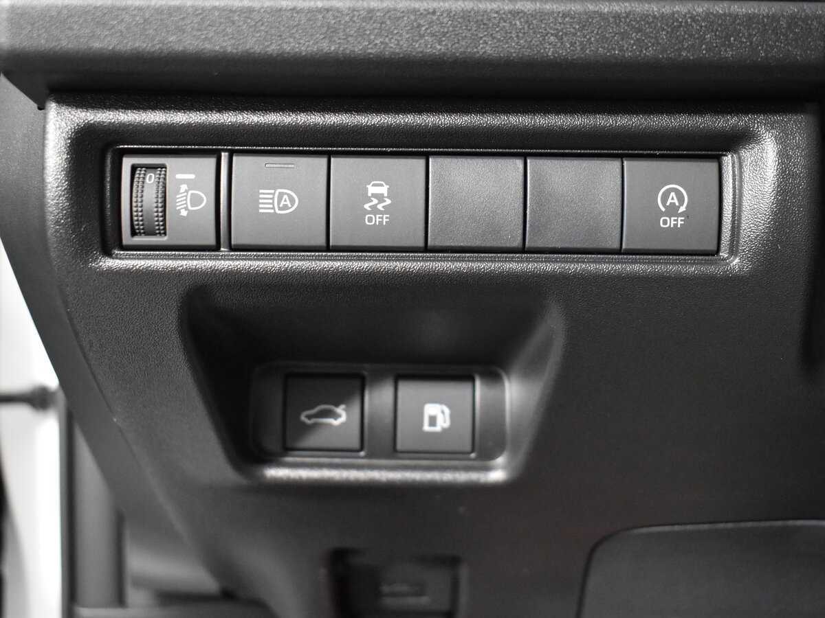 Toyota Camry 2024 года с пробегом. Фото: #9