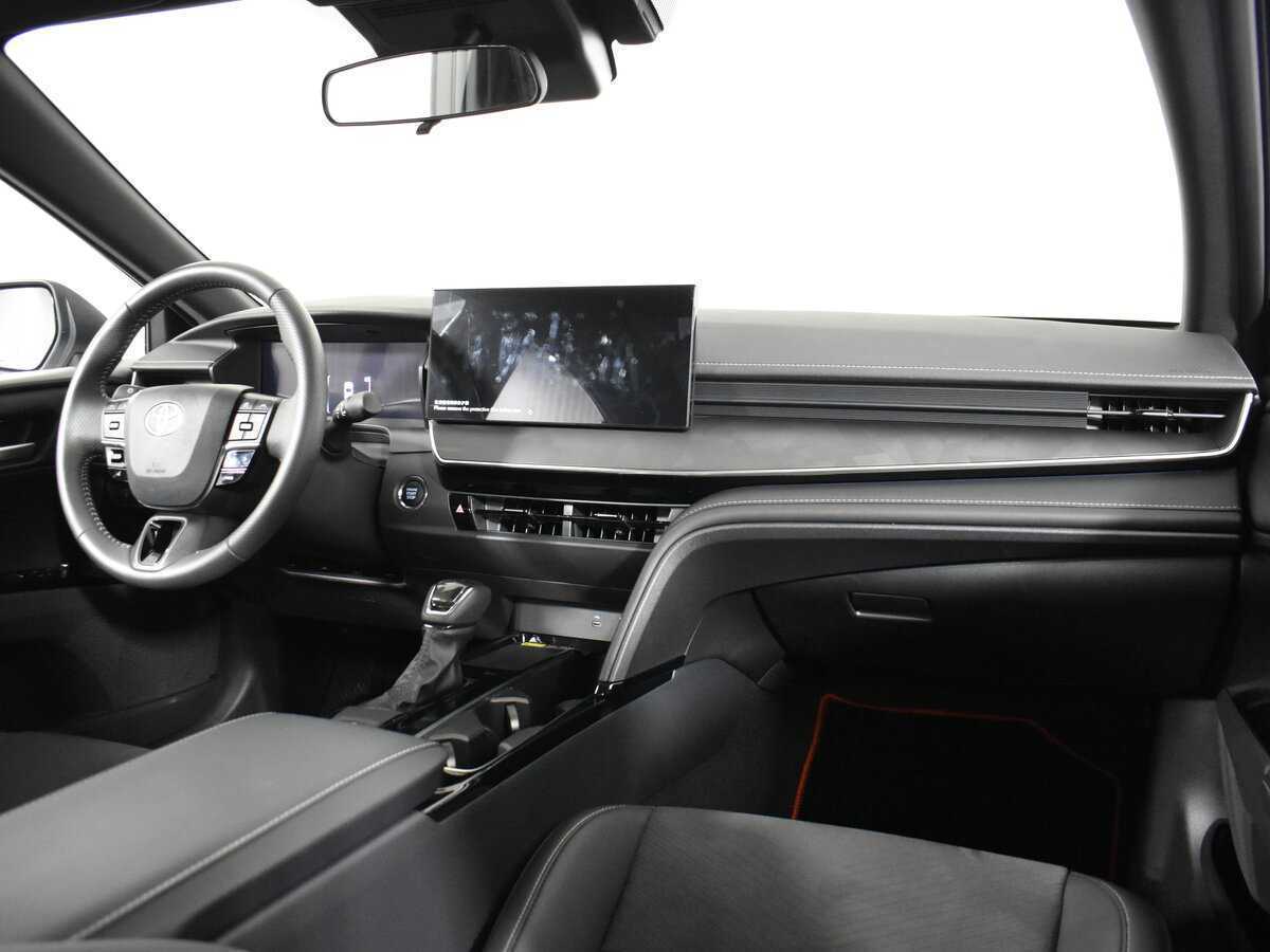 Toyota Camry 2024 года с пробегом. Фото: #14