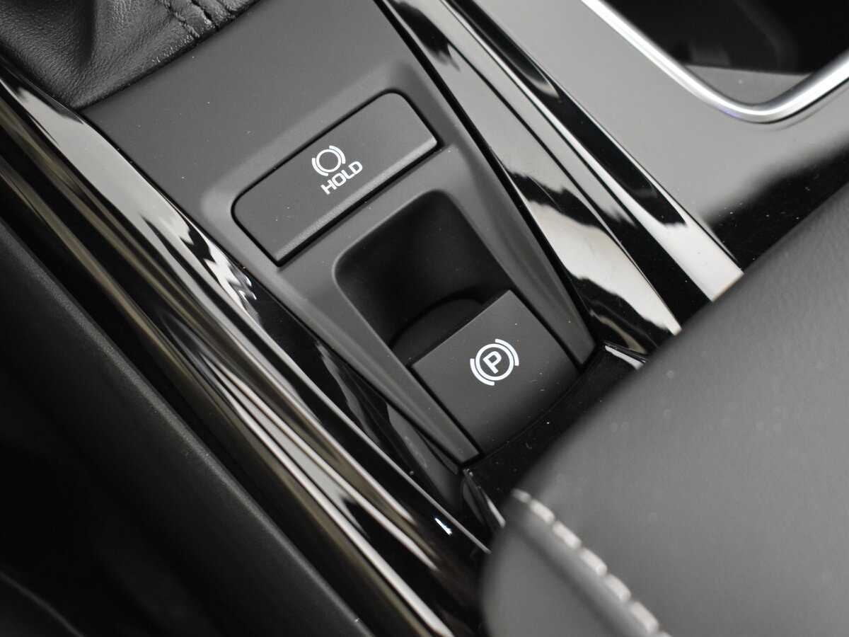 Toyota Camry 2024 года с пробегом. Фото: #16