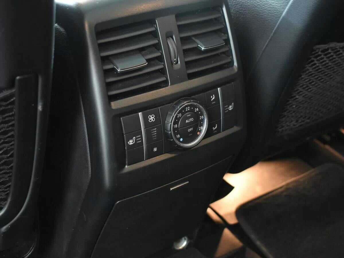 Mercedes-Benz GL-Класс 2013 года с пробегом. Фото: #11