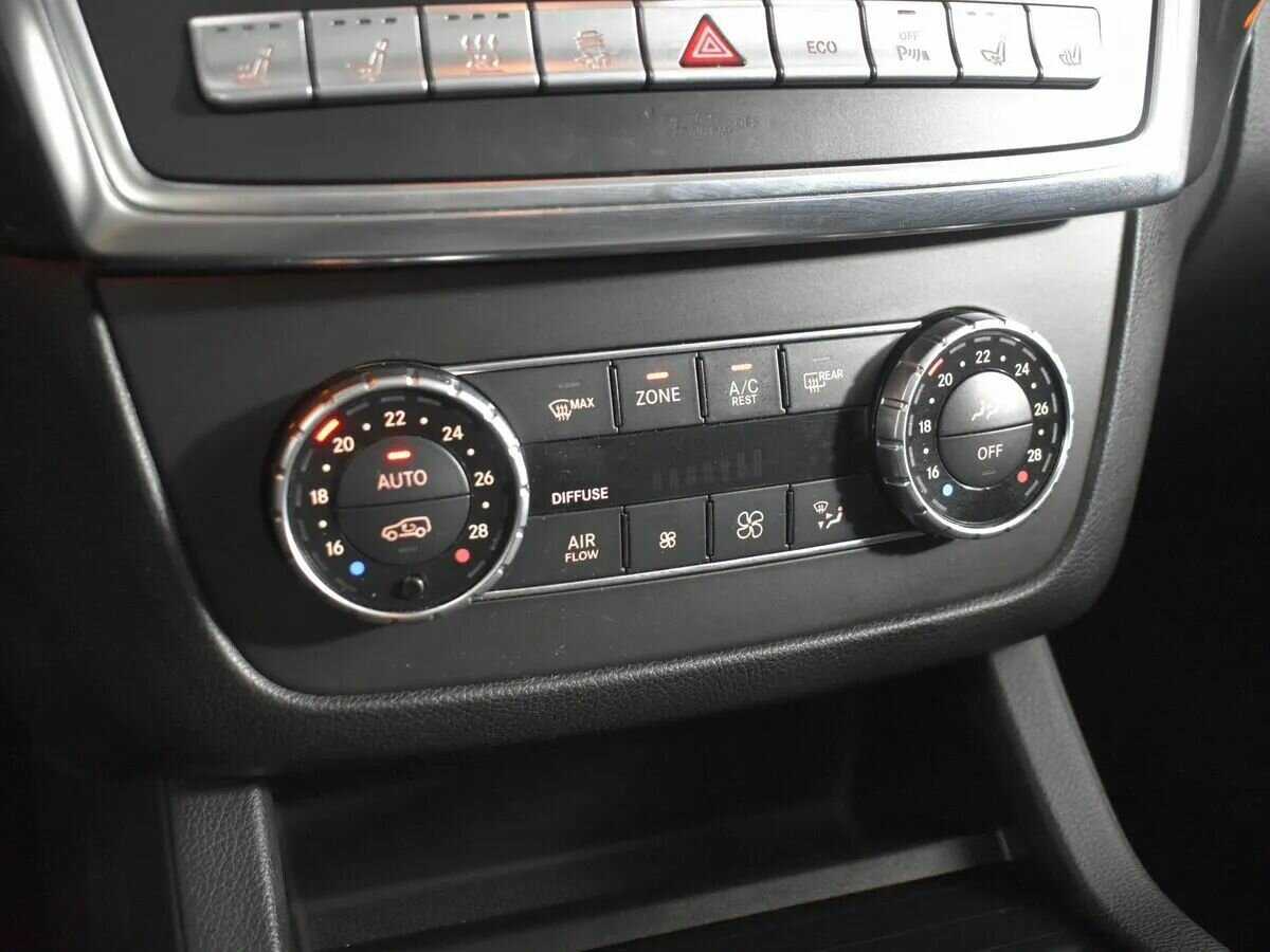 Mercedes-Benz GL-Класс 2013 года с пробегом. Фото: #21