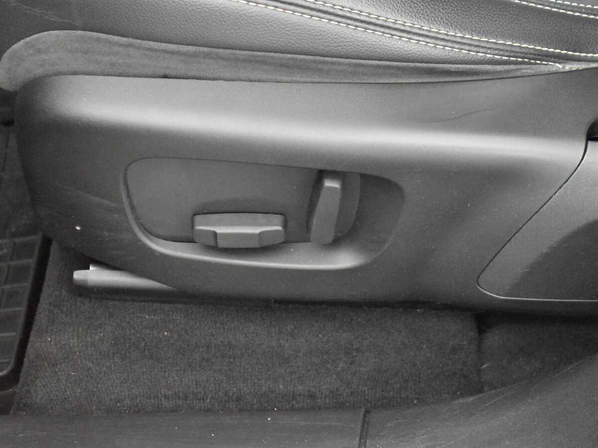 Land Rover Range Rover Velar 2018 года с пробегом. Фото: #9