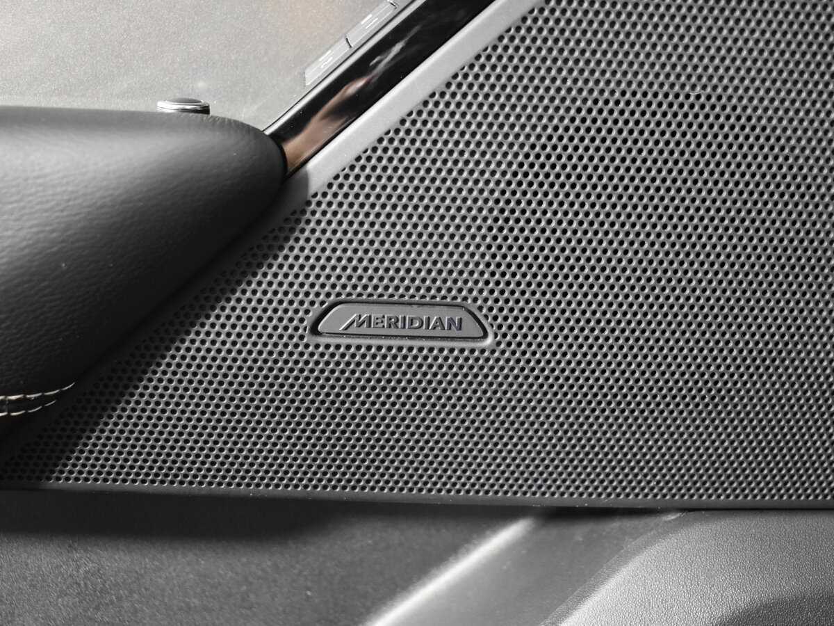 Land Rover Range Rover Velar 2018 года с пробегом. Фото: #14