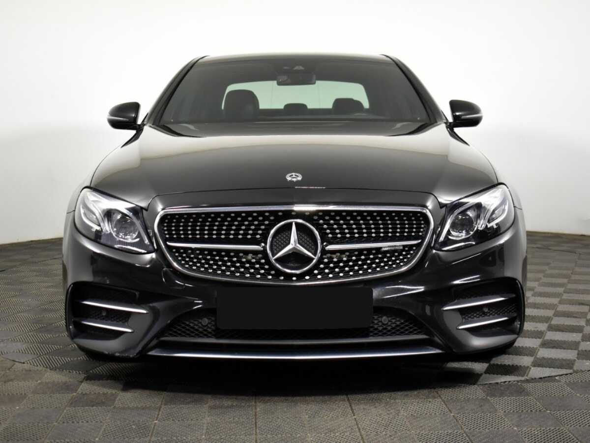 Mercedes-Benz E-Класс AMG 2018 года с пробегом. Фото: #1