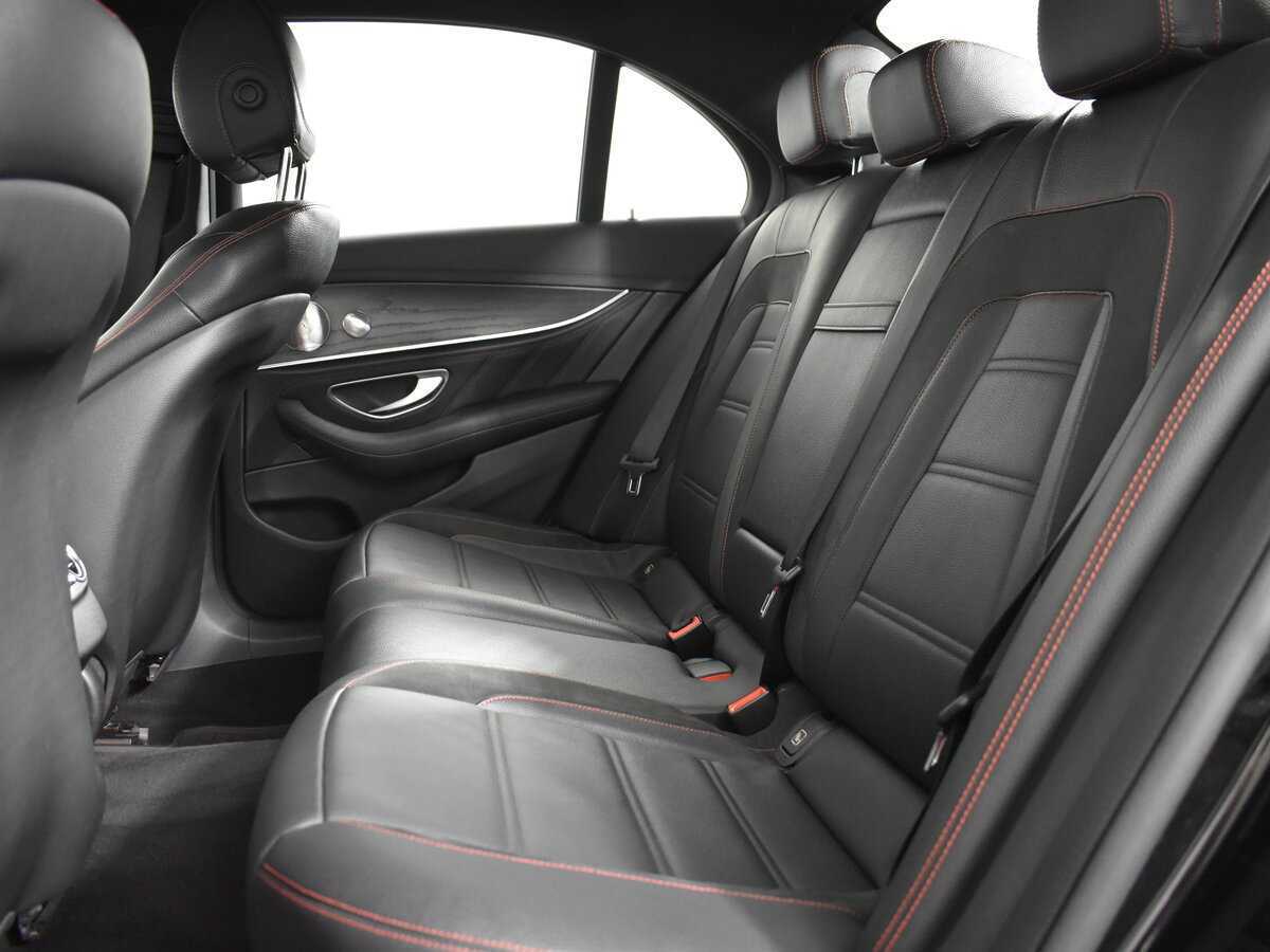 Mercedes-Benz E-Класс AMG 2018 года с пробегом. Фото: #6