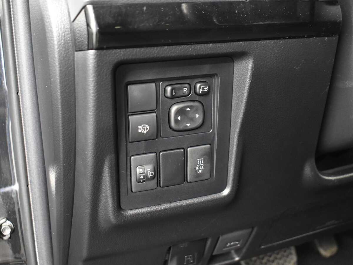 Toyota Land Cruiser Prado 2018 года с пробегом. Фото: #9