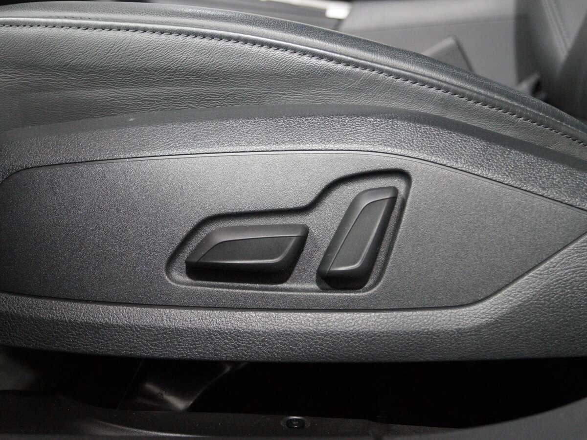 Audi A4 2020 года с пробегом. Фото: #15