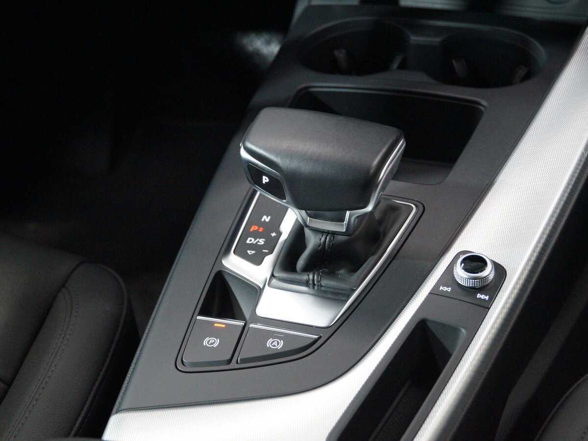 Audi A4 2020 года с пробегом. Фото: #18