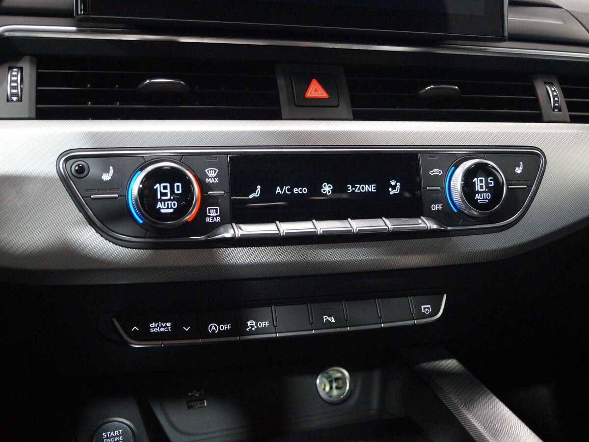 Audi A4 2020 года с пробегом. Фото: #22