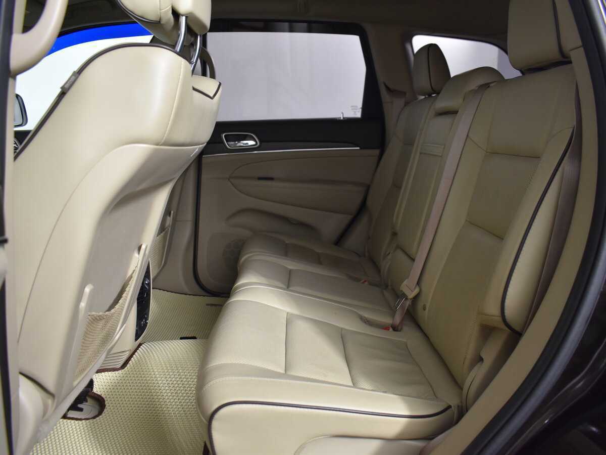 Jeep Grand Cherokee 2016 года с пробегом. Фото: #6