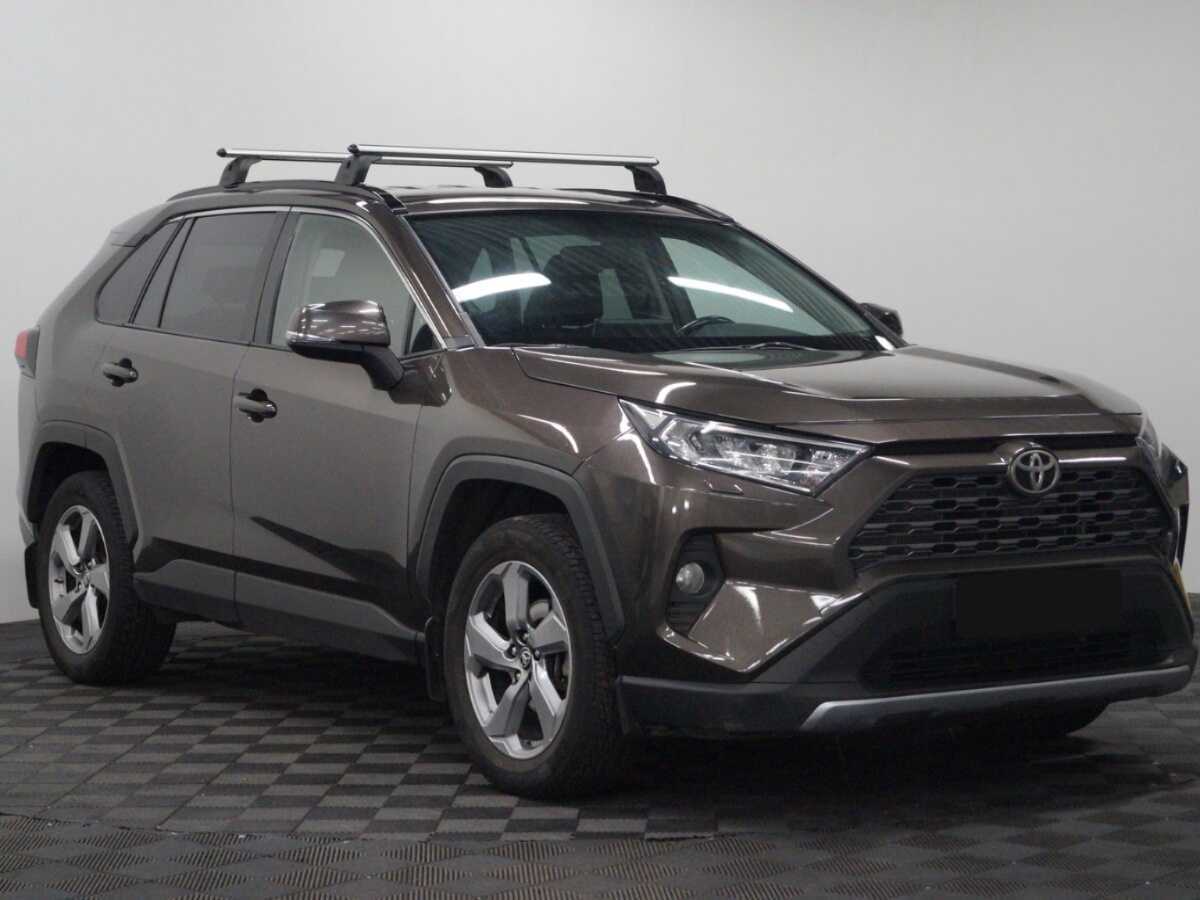 Toyota RAV4 2020 года с пробегом. Фото: #2