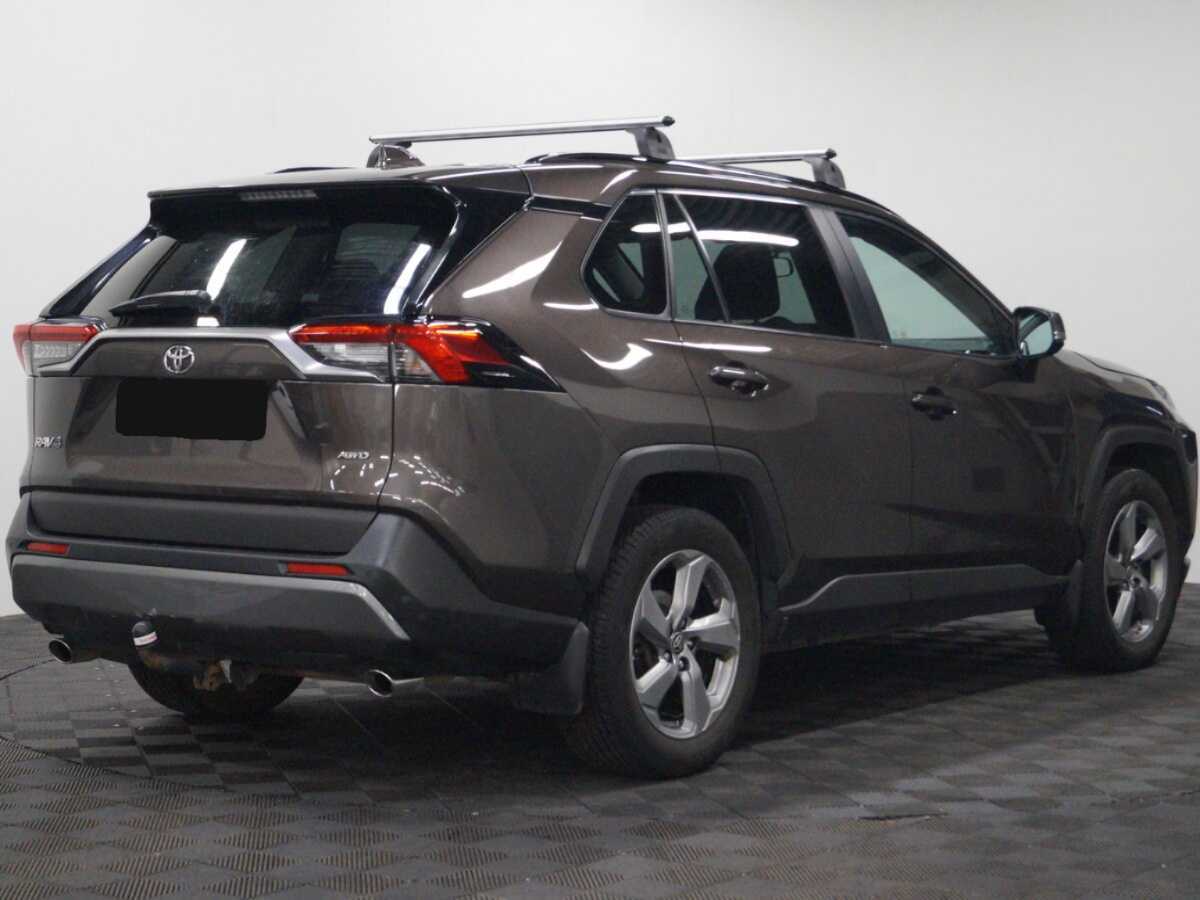Toyota RAV4 2020 года с пробегом. Фото: #3