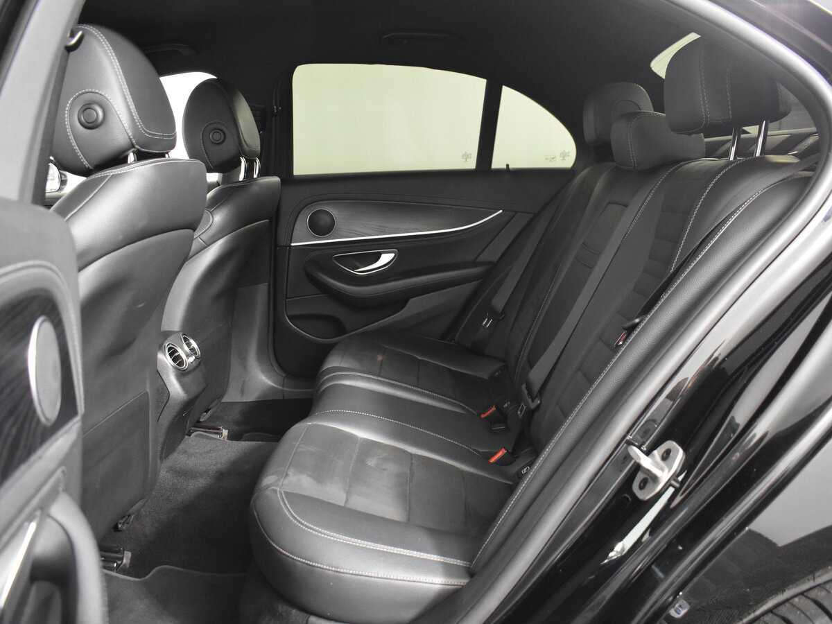 Mercedes-Benz E-Класс 2020 года с пробегом. Фото: #6