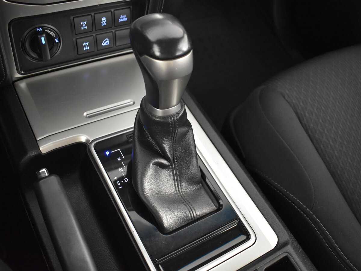 Toyota Land Cruiser Prado 2018 года с пробегом. Фото: #16