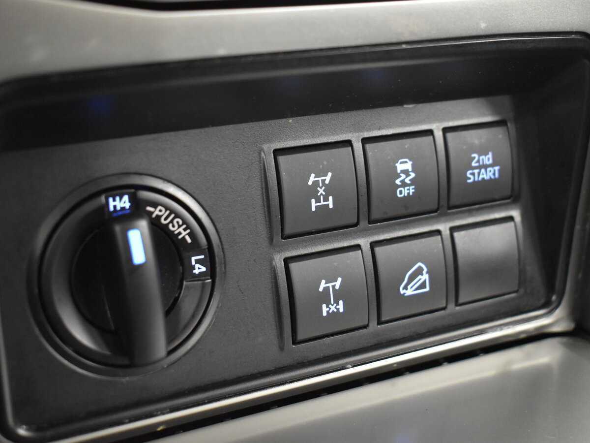 Toyota Land Cruiser Prado 2018 года с пробегом. Фото: #17